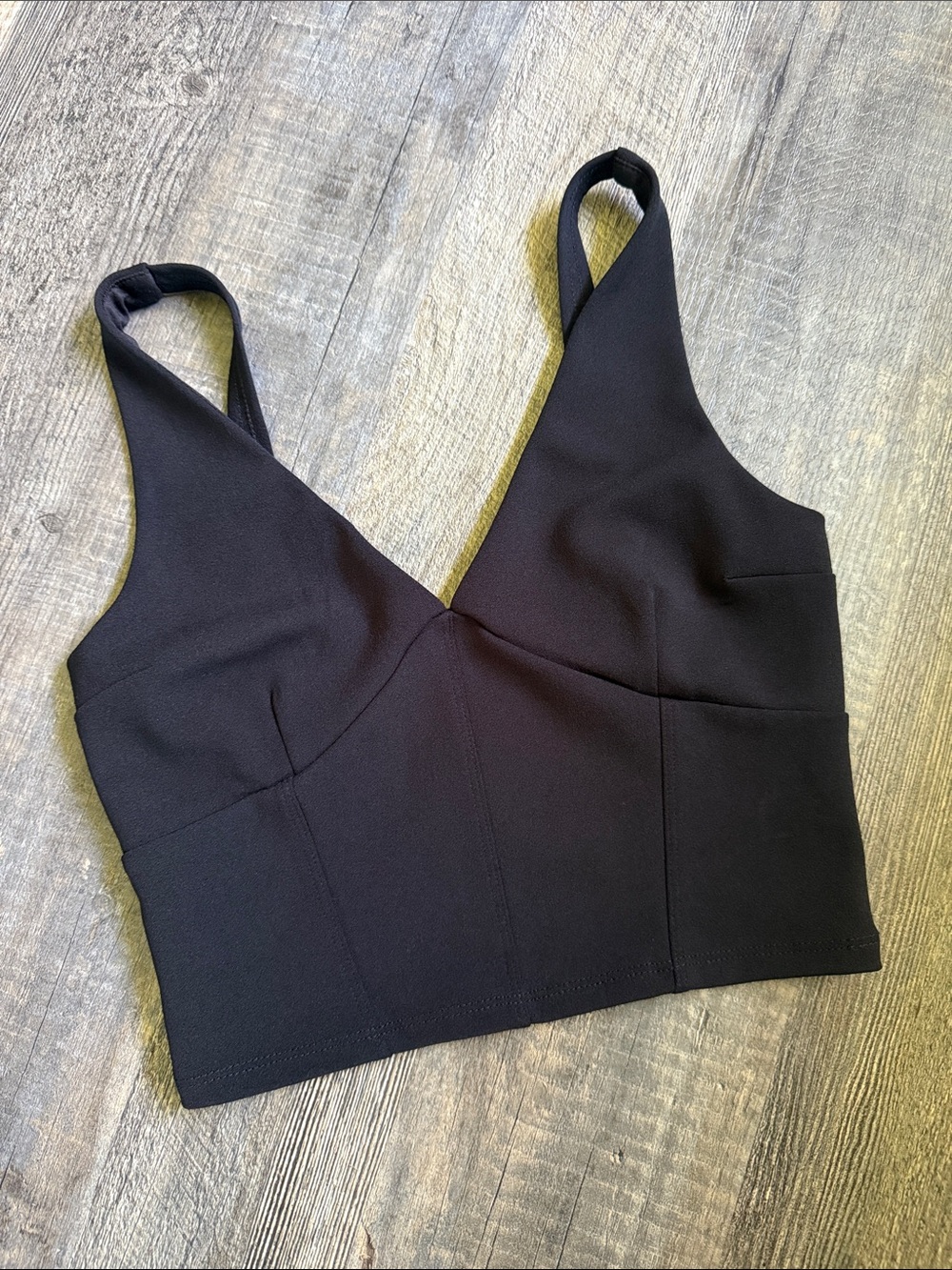 Black V-Neck Cropped Tank Top
